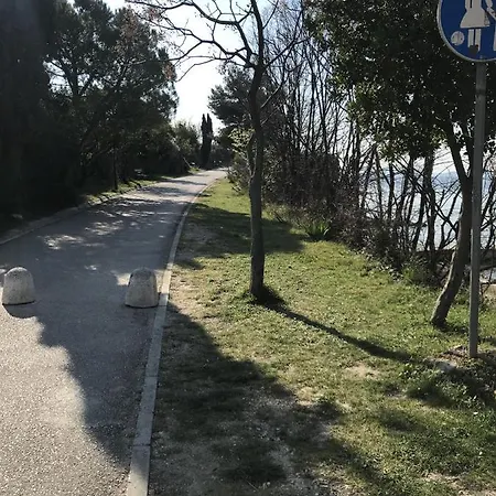 Apartman Mirella *