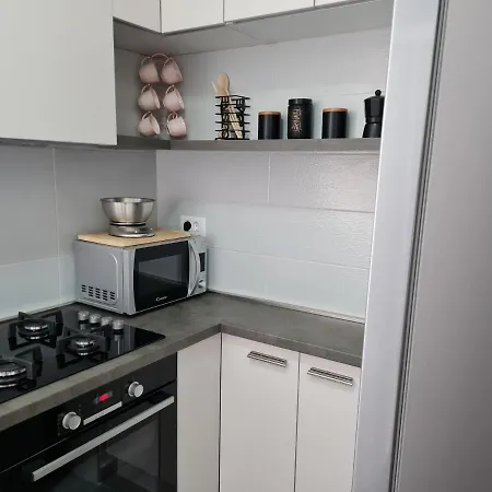 Apartment Apartman Mirella *